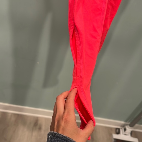 Free People Movement 3/4 legging cutout - Picture 2 of 7